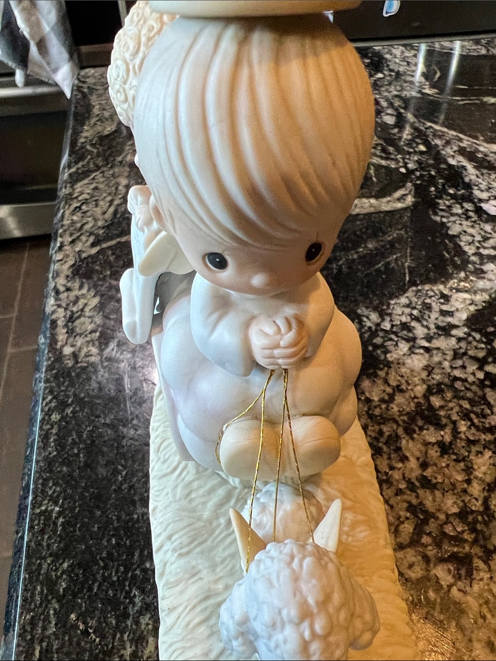 Vintage Precious Moments Nativity Figurine Collectibles-Jesus is Born. - Picture 6 of 7